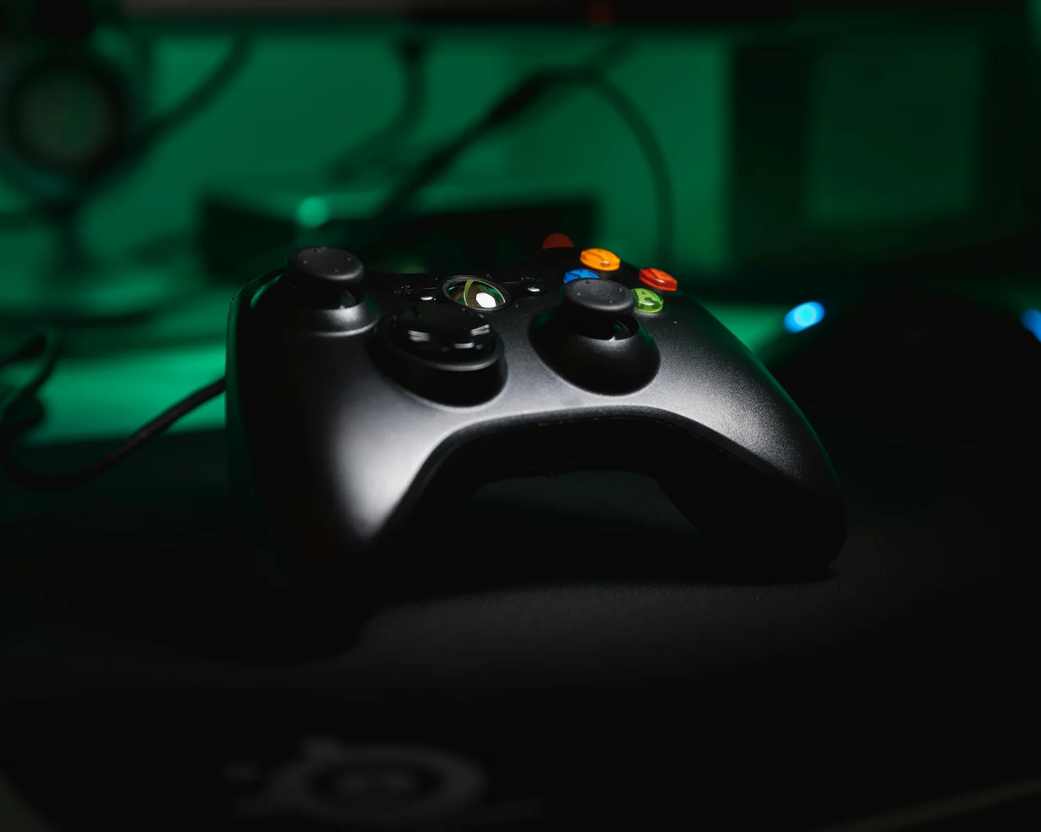 Manette filaire générique PC USB — vue 2