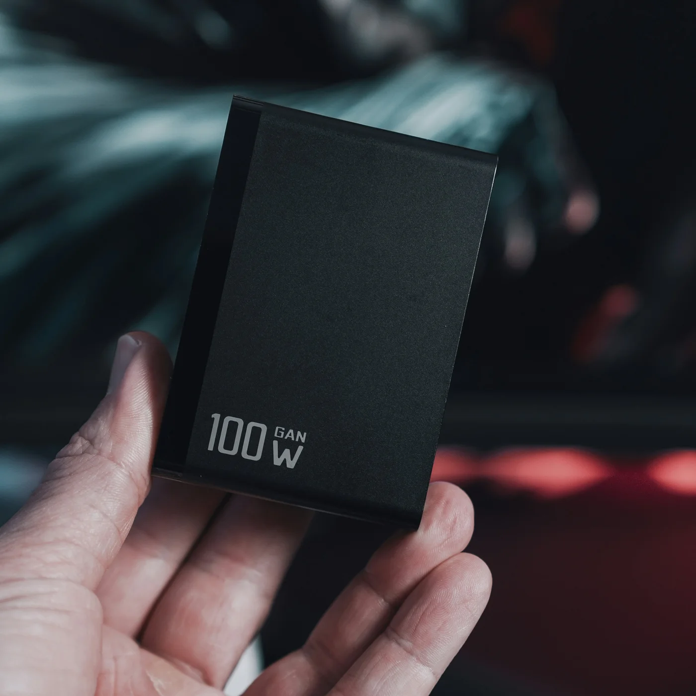 Chargeur GaN 100 W 4 ports — vue 1