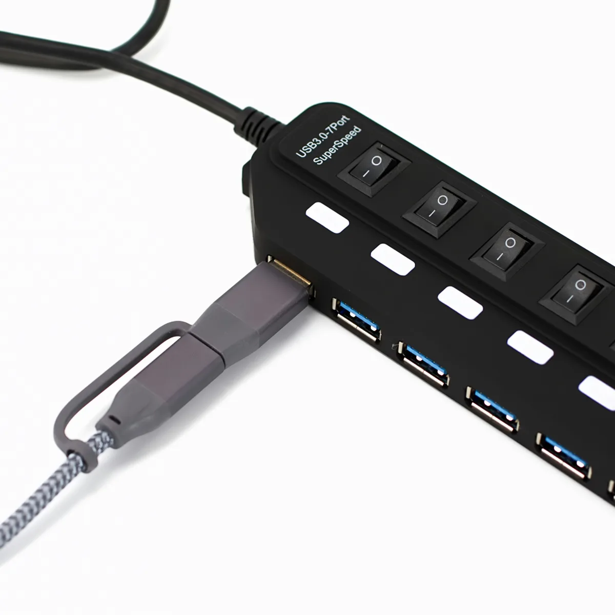 Lecteur microSD USB-C ultra-compact — vue 1