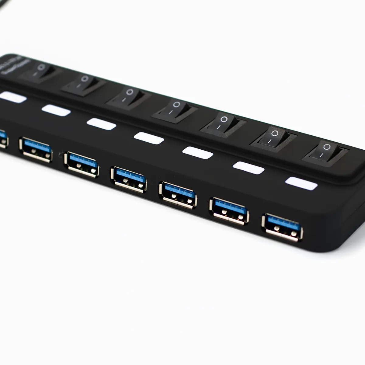 Hub USB-C 6-en-1 HDMI + SD — vue 1